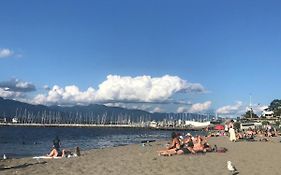 Heart Of Kitsilano Area,5 Mins Walk To Kits Beach,No Share With Other People Stay