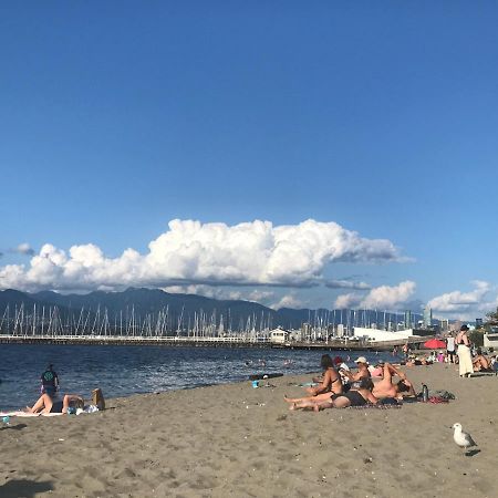 Heart Of Kitsilano Area,5 Mins Walk To Kits Beach,No Share With Other People Stay Vancouver Exterior photo